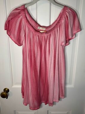 NWT NEW Women’s Large Tie Dye Pink Off-Shoulder Flutter Sleeve Flowy Top